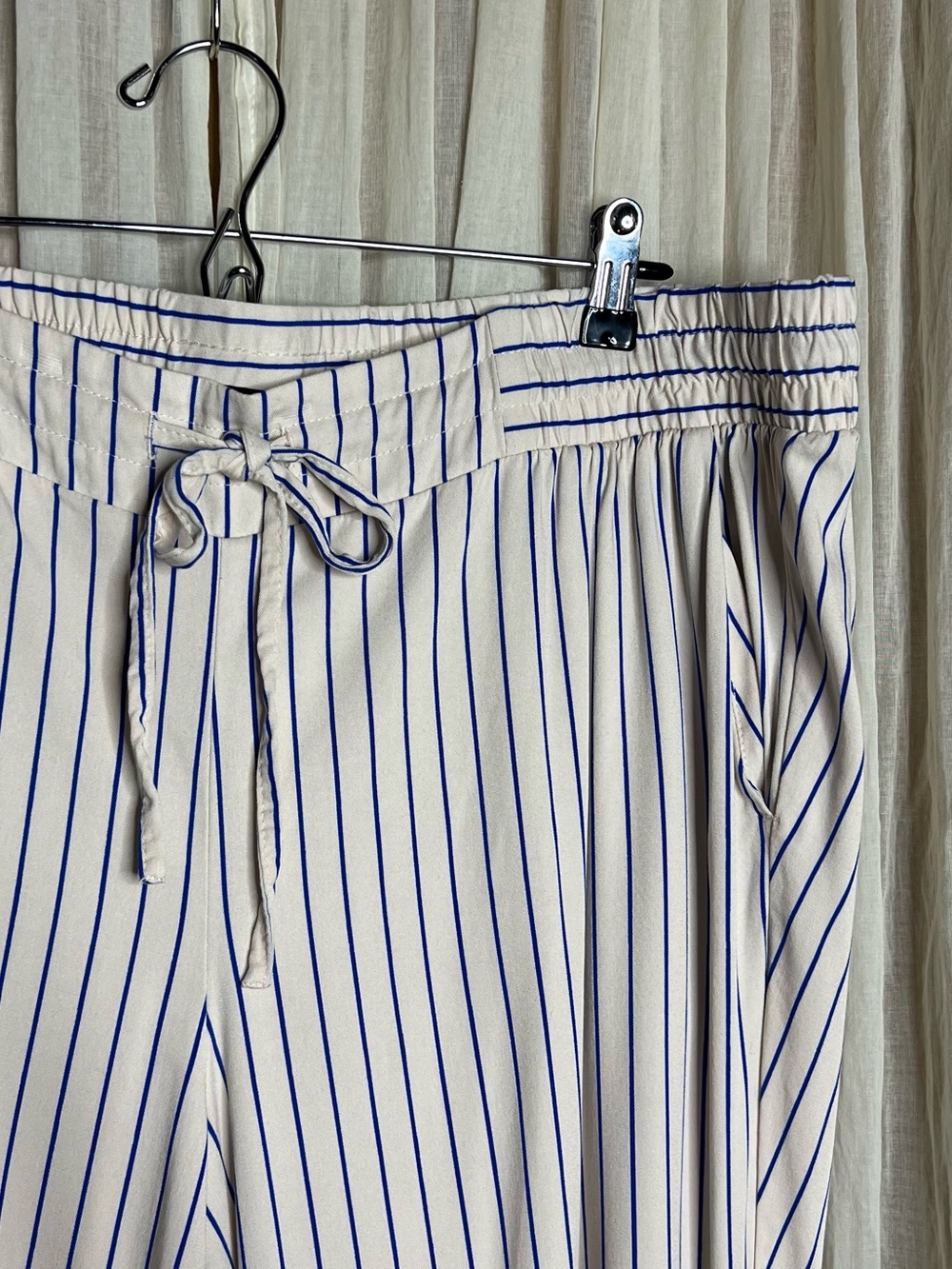 Torrid Striped High Rise Tapered Challis Pants - Picture 3 of 5